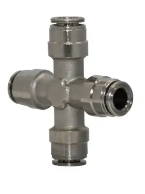 Croix égal haute pression utilisée comme raccord pour installation de brumisation haute pression.